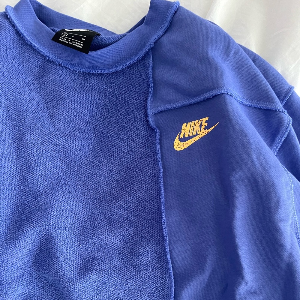 Nike sweatshirt